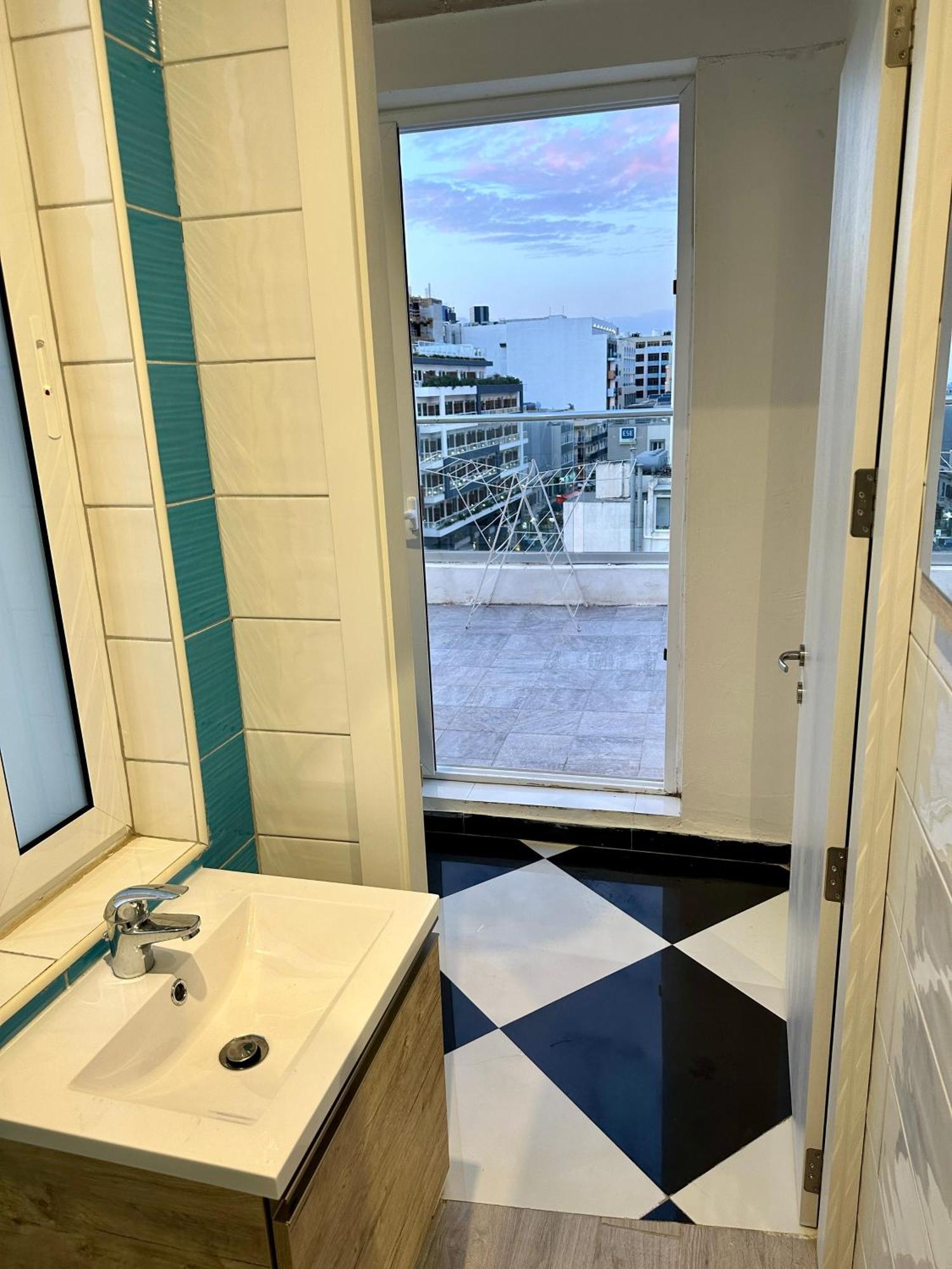 Paceville Sea View Penthouse With Jacuzzi! Saint Julian's Dış mekan fotoğraf