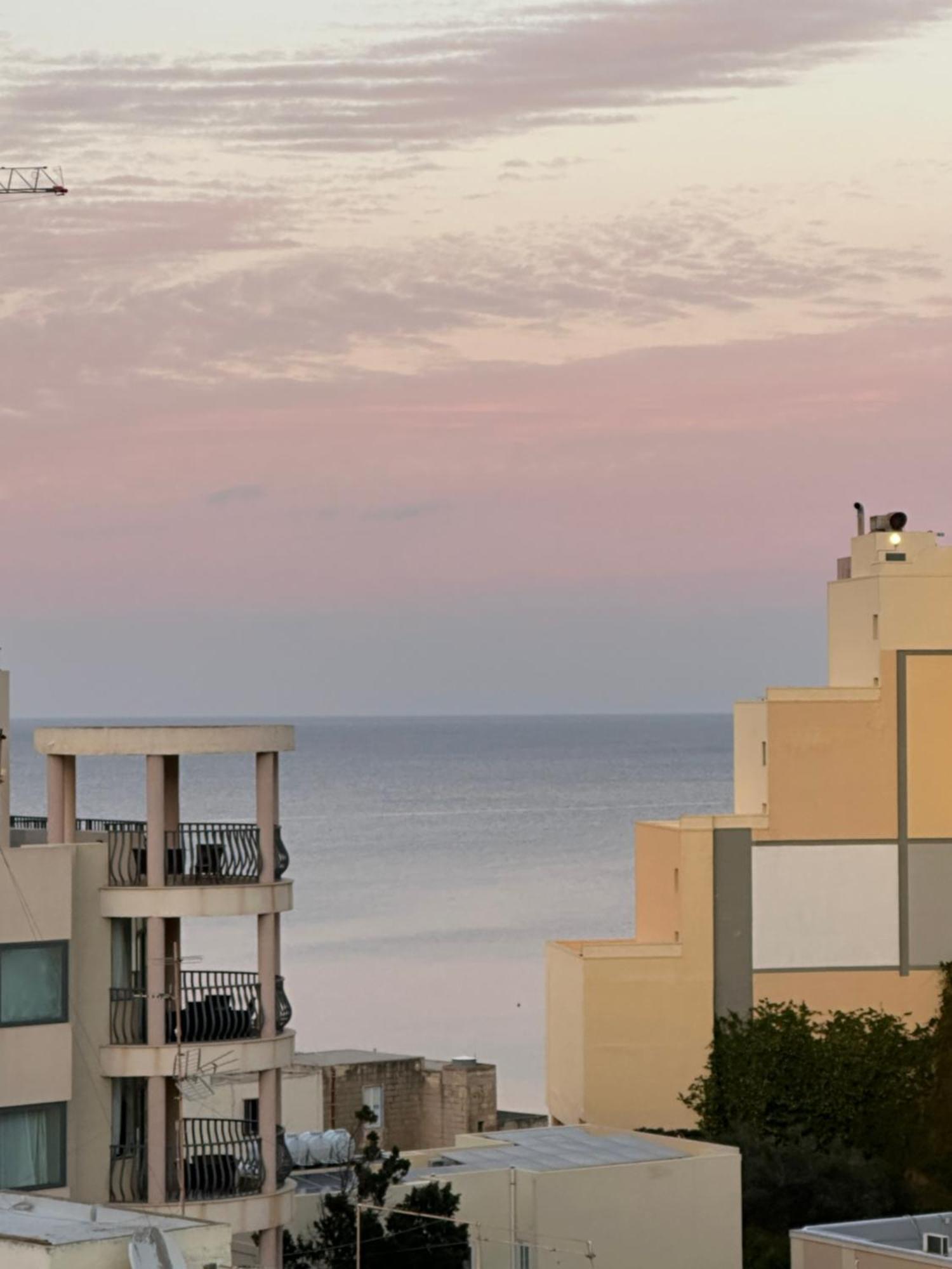 Paceville Sea View Penthouse With Jacuzzi! Saint Julian's Dış mekan fotoğraf