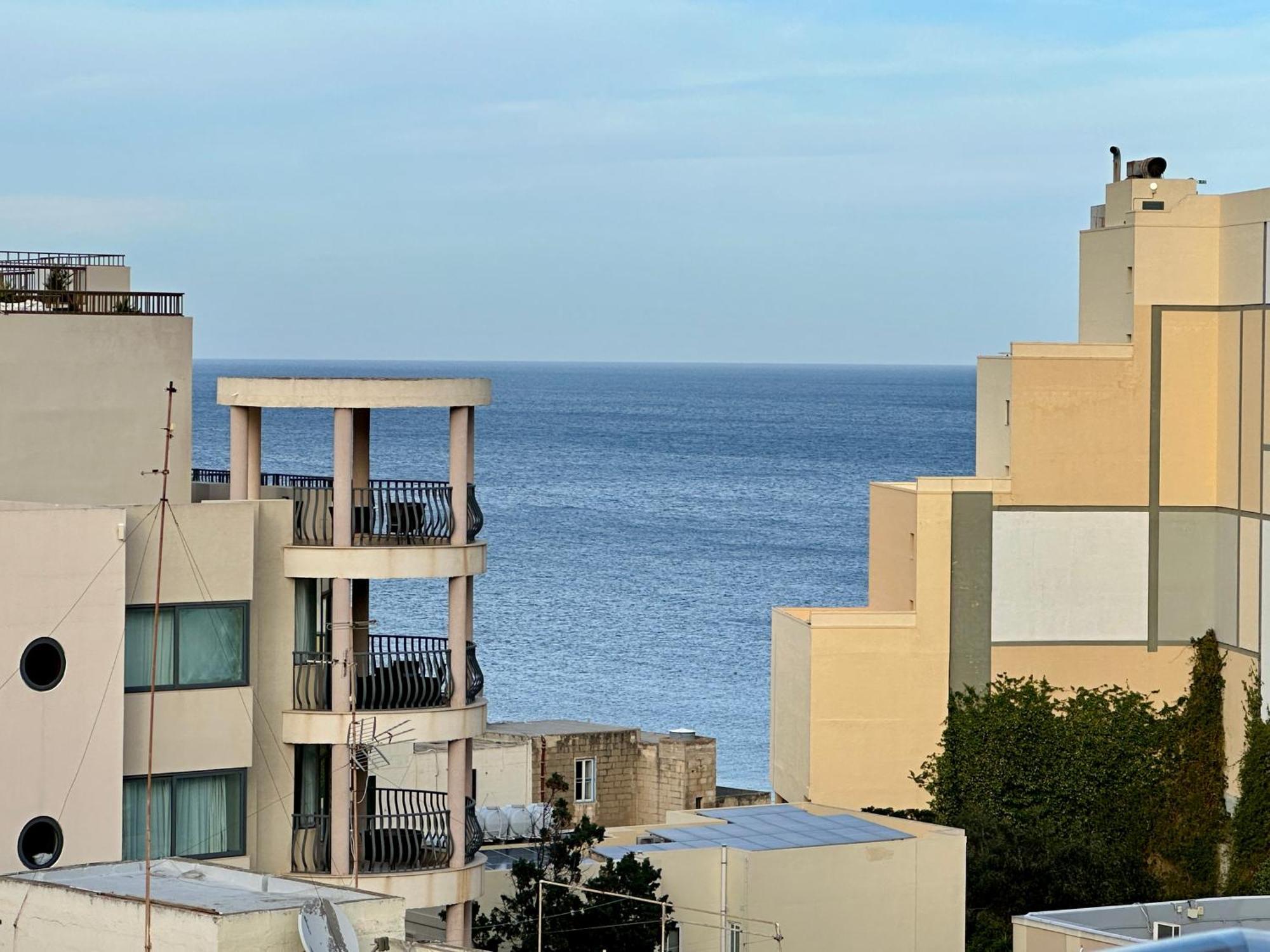 Paceville Sea View Penthouse With Jacuzzi! Saint Julian's Dış mekan fotoğraf